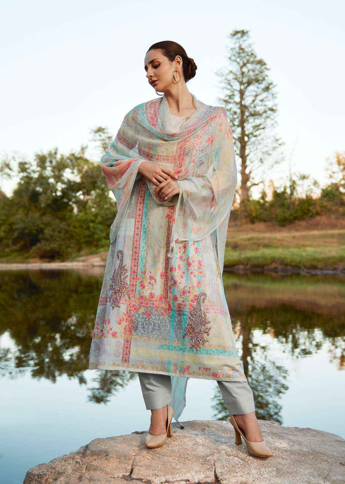 SADHANA FASHION RAAZIA WHOLESALE LAWN COTTON DRESS MATERIAL ( 8 PCS CATALOG )