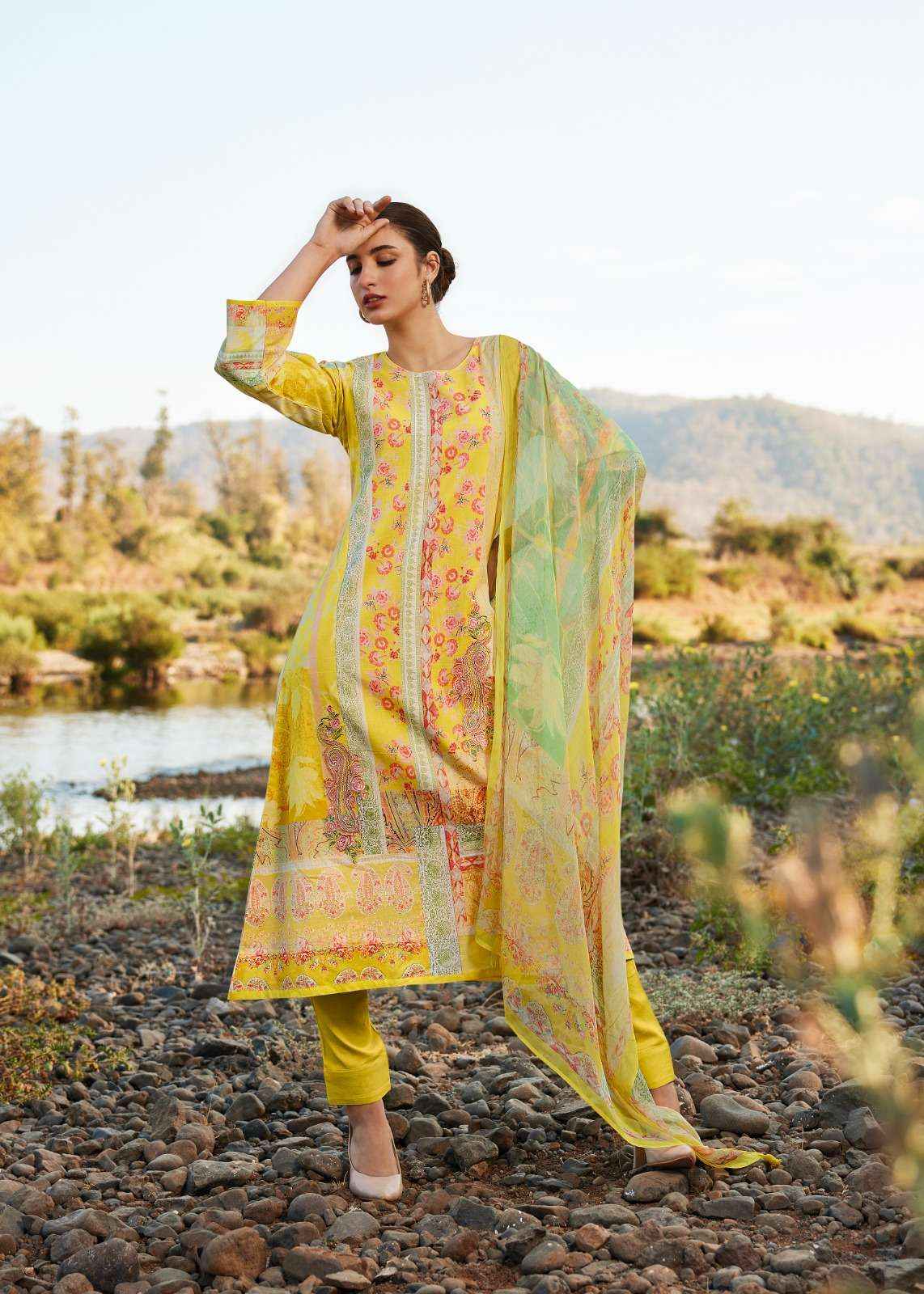 SADHANA FASHION RAAZIA WHOLESALE LAWN COTTON DRESS MATERIAL ( 8 PCS CATALOG )