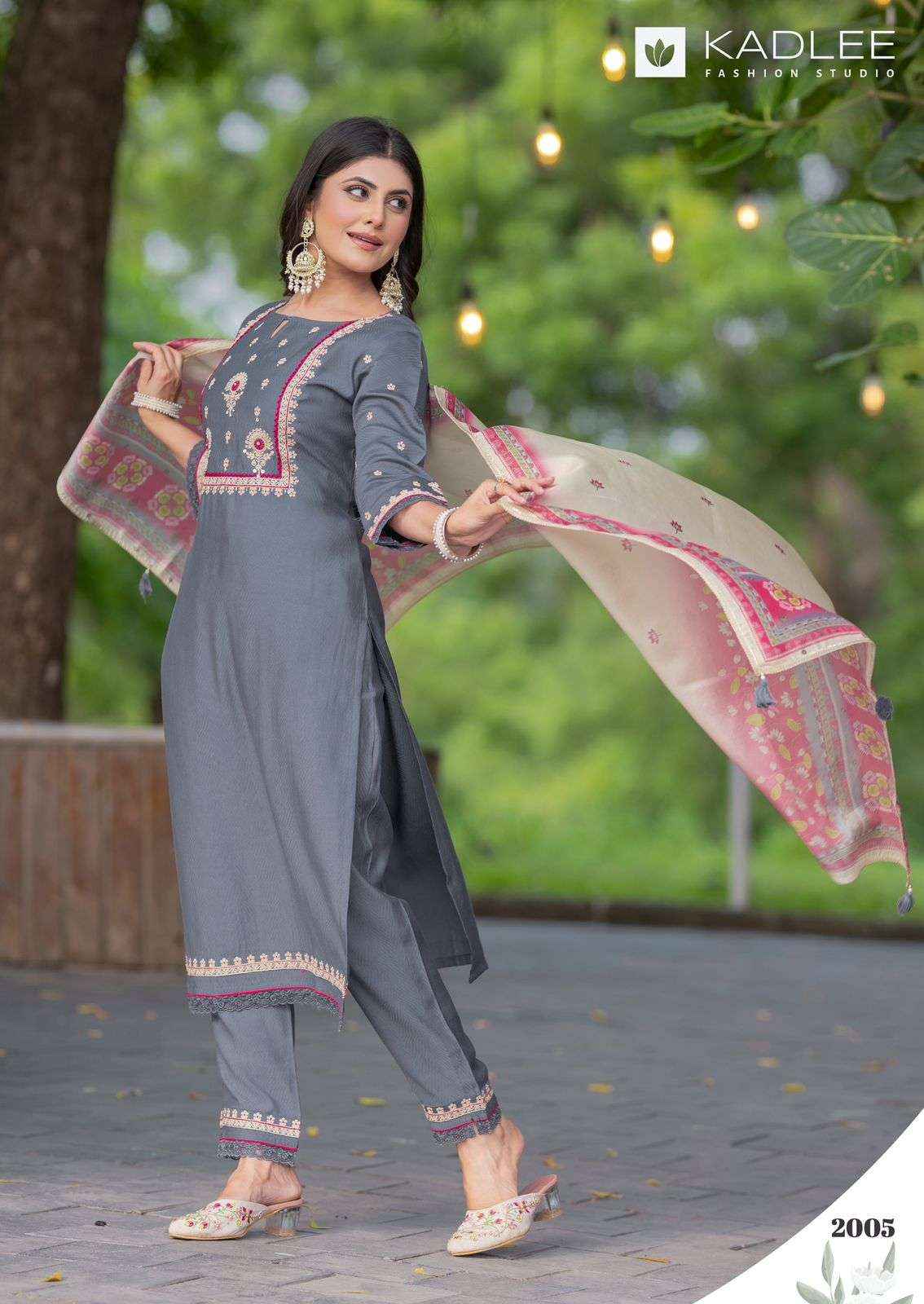 KADLEE FASHION NIRVANA VISCOSE EMBROIDERIES KURTI COMBO SET ( 6 PCS CATALOG )